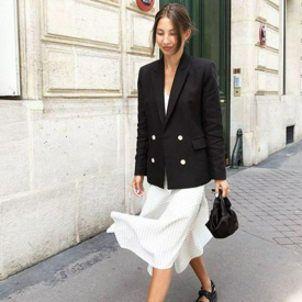 รูปภาพหน้าปกบทความ:แนะทริค! 'ใส่สูทยังไงให้เก๋' แมทช์ได้ทุกวัน ไม่แก่เกินวัย มีแต่ปังไม่มีโป๊ะ !