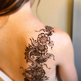 รูปภาพหน้าปกบทความ:ไอเดียแฟชั่นรอยสัก Henna Tattoo สวยเท่ได้ ไม่ต้องสัก