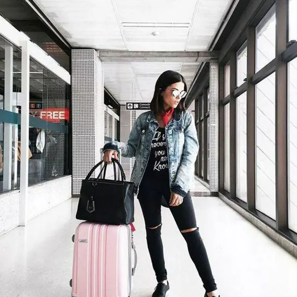 รูปภาพหน้าปกบทความ:มาส่อง 'Airport Fashion' หนาวนี้ขอบินไปเที่ยว สไตล์สาย ฝ.