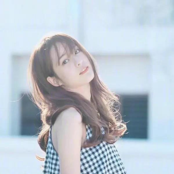 รูปภาพหน้าปกบทความ:5 เทคนิคง่ายๆ เอาใจสาวไม่ชอบถ่ายรูป ลบคำสมประมาท ว่าถ่ายรูปแล้วไม่สวย!