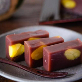 รูปภาพหน้าปกบทความ:สูตรวิธีทำ 'Mizu Yokan' วุ้นถั่วแดงกวน ต้นตำรับญี่ปุ่น