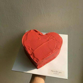 รูปภาพหน้าปกบทความ:ขอหวานแบบเรียบๆ 🍰 รวม 20 ไอเดีย 'Minimal Cake' ขนมเค้กคลีนๆ แต่ว่าปิ๊งมว๊ากกก