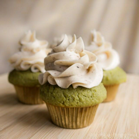 รูปภาพหน้าปกบทความ:อร่อยไปอีกขั้น สูตร 'คัพเค้กมัทฉะครีมถั่วแดง' สไตล์ญี่ปุ่น เอาใจคนรักชาเขียวแบบเต็ม ๆ