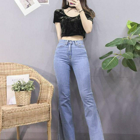 รูปภาพหน้าปกบทความ:โชว์ผิวแบบไม่โป๊ไป ✌ ชุดแมทช์ 'เสื้อครอป ยีนส์ขายาว' สไตล์สาวเกา ให้คนใส่เริ่ดตาม!