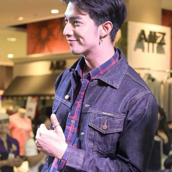 รูปภาพหน้าปกบทความ:ส่องความหล่อของหนุ่ม 'กั้ง กรณ์' กับการประเดิมพระเอกละครพรีเรียด จาก ขุนปราบดาบข้ามภพ