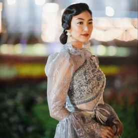 รูปภาพหน้าปกบทความ:ดูดี สง่างาม! ส่องเหล่าคนดัง "แต่งชุดไทย" ไปเที่ยวงาน "อุ่นไอรัก คลายความหนาว ครั้งที่ 2"