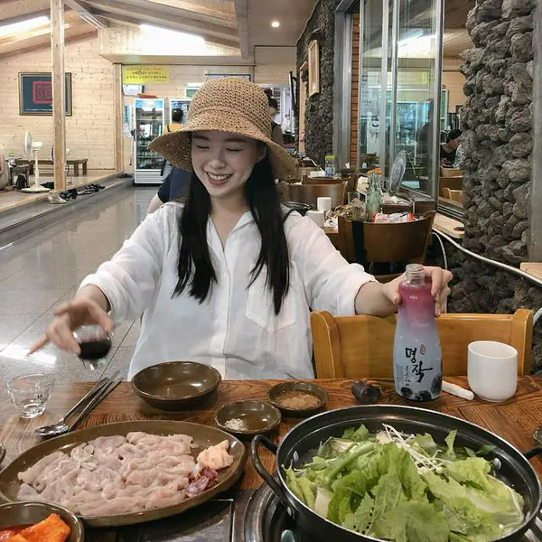 รูปภาพหน้าปกบทความ:กินเข้าไป ผิวใสแน่! เผย 10 'อาหารเกาหลี' ที่คนเกาหลีนิยม เพื่อผิวโกลว์ เปลั่งปลั่งขั้นสุด (´∀`•)