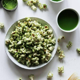 รูปภาพหน้าปกบทความ:4 สูตร ป๊อปคอร์น ทำเองง่ายๆ ไม่มีขายหน้าโรงหนังแน่นอน !!