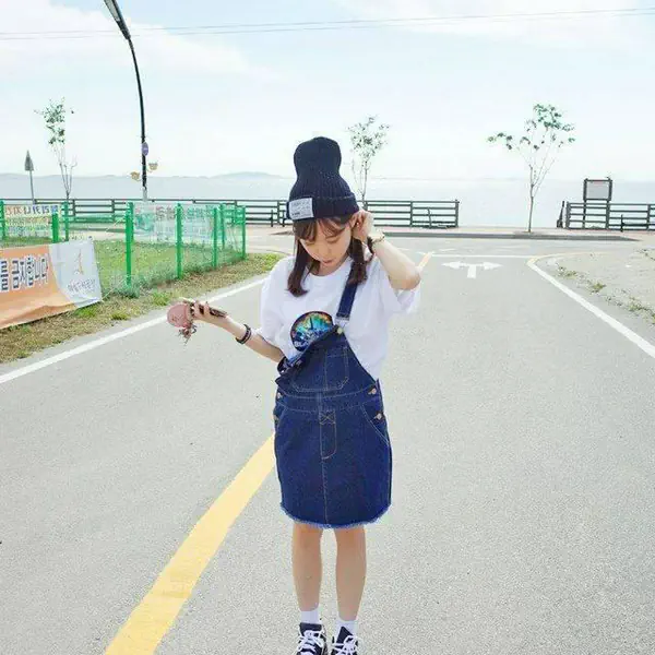 รูปภาพหน้าปกบทความ:90 สไตล์ แฟชั่นสาวตัวเล็ก ใส่ยังไงให้ดูสวย น่ารัก!!