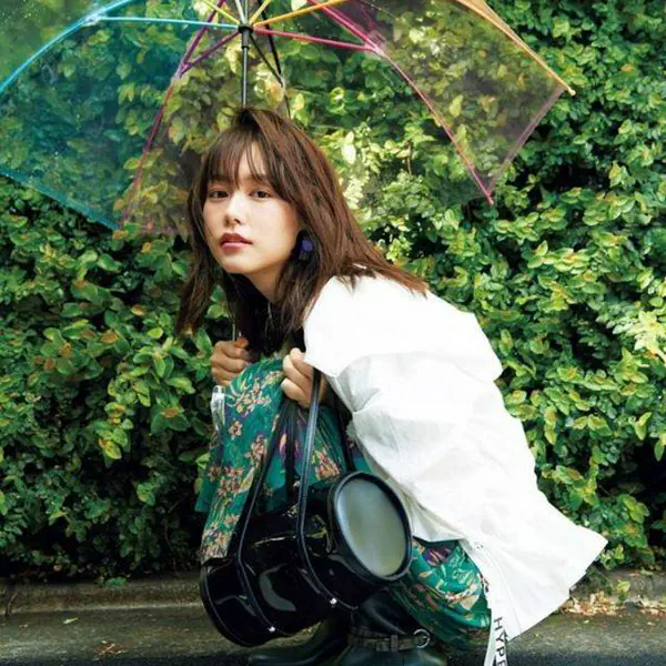 รูปภาพหน้าปกบทความ:แอบส่อง 'ดาราญี่ปุ่น' สุดคิ้วท์ ที่ใครๆ ก็ยกให้ว่า "คาวาอิ" สุดๆ 🌸💘