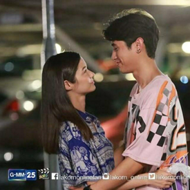 รูปภาพหน้าปกบทความ:จะเดินออกมายังไงดี๊! 6 วิธีปรับตัว เมื่อตกในสถานการณ์ 'รักซ้อน' โดยไม่ตั้งใจ