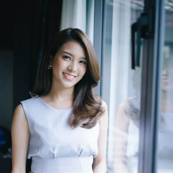 รูปภาพหน้าปกบทความ:เปิดวาร์ป! "เฟิร์น นพจิรา" นางเอกคนล่าสุดของหนุ่ม "ต่อ ธนภพ" จากละครเรื่อง "หัวใจศิลา"