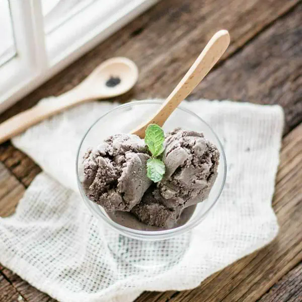 รูปภาพหน้าปกบทความ:สูตร 'ไอศกรีมงาดำโฮมเมด' ✨🍨 อร่อยเฮลตี้ อุดมคุณค่าต่อร่างกาย #ของดีสีดำ 😊