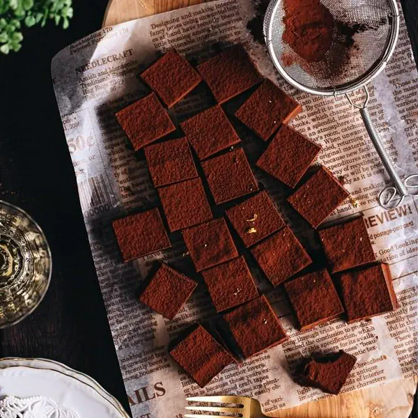 รูปภาพหน้าปกบทความ:หรอยอย่างแรง!! กับ How to "Nama Chocolate" แกะสูตรจาก ROYCE’ อร่อยจนหยุดไม่อยู่