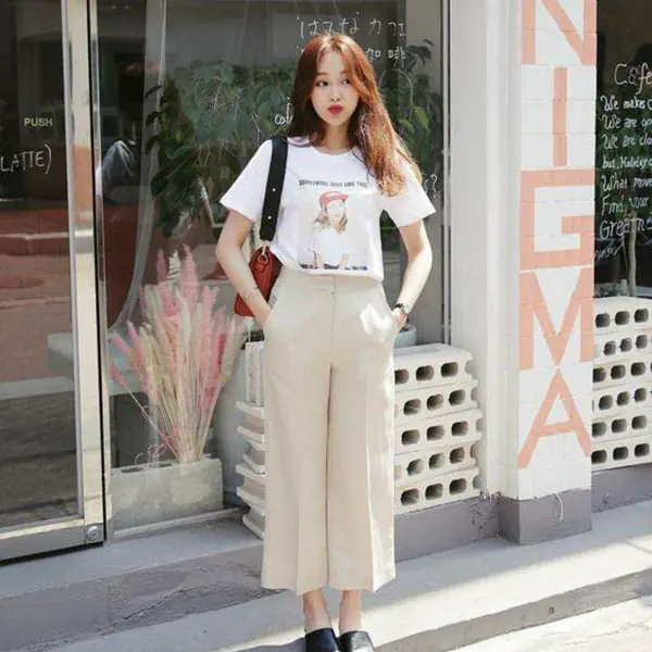 รูปภาพหน้าปกบทความ:ได้ลุคคูล ๆ กับไอเดียแมทช์เสื้อ+กางเกงแบบ "ankle pants (กางเกงขาลอย)" สำหรับวัยรุ่น!