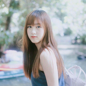 รูปภาพหน้าปกบทความ:แจกความสดใส! ส่องความน่ารัก พร้อมแฟชั่นคิ้วท์ ๆ ของ 'เอ็มม่า ปาณิสรา' IG: emma.cmcafe