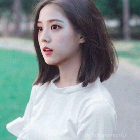 รูปภาพหน้าปกบทความ:สั้นแบบไหนถึงจะมัดใจเธอ! เทคนิค 'วัดความยาวทรงผม' ให้เข้ากับรูปหน้าง่ายๆ ด้วยไม้บรรทัดอันเดียว