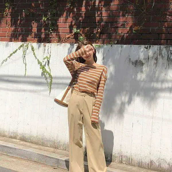 รูปภาพหน้าปกบทความ:แอ๊บใสโดนใจวัยรุ่น! 7 'เคล็ดลับแต่งตัว' ให้ดูเรียบร้อย แต่ไม่เนิร์ด ไม่โดนเรียกป้า