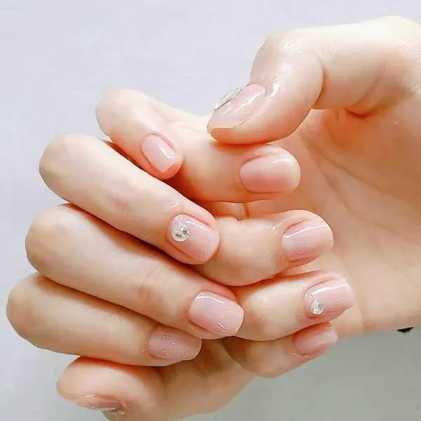 รูปภาพหน้าปกบทความ:#หน้าสวยแต่มือเกรียม! 10 สูตรมาส์ก 'ผิวมือไหม้แดด' เพื่ิอมือขาวใส นุ่มเนียน ผู้ชายกล้าจับ (─‿─)♡