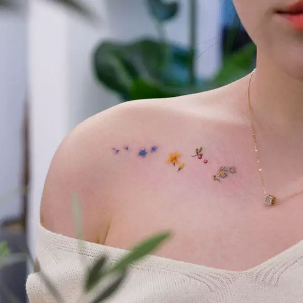 รูปภาพหน้าปกบทความ:20 รอยสักสไตล์ Tiny Minimal Tattoo เจ็บนิดๆ รับรองว่ามันคิ้วท์ ไม่เหมือนใครแน่นอน
