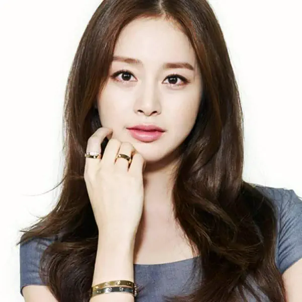 รูปภาพหน้าปกบทความ:5 อาหารเสริม 'บำรุงสายตา' ที่สาวๆ โต๊ะเครื่องแป้ง Pantip แนะนำ