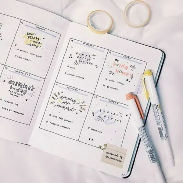 รูปภาพหน้าปกบทความ:สาวสาย DIY เชิญทางนี้! มาดู 30 ไอเดียตกแต่ง 'Bullet Journal' ให้ดูน่ารัก น่าจดบันทึก