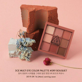 รูปภาพหน้าปกบทความ:แต่งหน้ากันเถอะ! '3CE MULTI EYE COLOR PALETTE' สีใหม่ล่าสุด dry bouquet โทนชมพูตุ่น