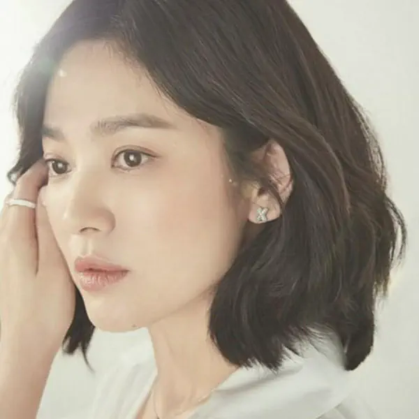 รูปภาพหน้าปกบทความ:เคล็ดลับสวยด้วยธรรมชาติตามฉบับ "ซองเฮเคียว" #นางเอกหน้าเด็กอมตะ