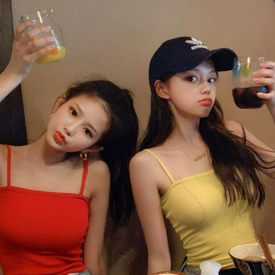 รูปภาพหน้าปกบทความ:อาย เขิน ไม่กล้าคุย! 8 วิธี 'ชวนคนแปลกหน้าคุย' เริ่มหัวข้อสนทนายังไง ให้ได้เพื่อนใหม่เพิ่มอีกคน ♡