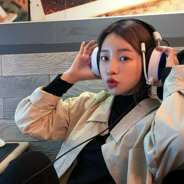 รูปภาพหน้าปกบทความ:เช็ก Playlist กันดูหน่อยซิ! ทายนิสัยจาก 'แนวเพลงที่ชอบ' ก็สะท้อนตัวตนของคนฟังได้แล้ว 🎧