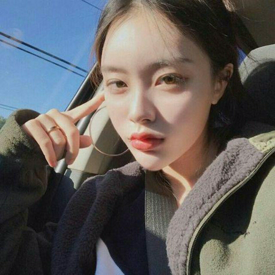 รูปภาพหน้าปกบทความ:ให้มันน้อยๆ หน่อย! 7 สัญญาณเตือนว่าเธอ 'กดดันตัวเอง' มากไป จนทำให้เครียด ไม่แฮปปี้กับชีวิต 📌