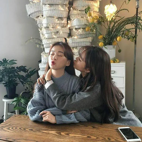 รูปภาพหน้าปกบทความ:น่ารักที่สุดแล้วคนนี้! รวม 7 ราศีที่ “ เอาใจใส่เก่งที่สุด ” ใครอยู่ใกล้ก็รู้สึกอบอุ่น สบายใจ มีความสุขทุกราย 💕