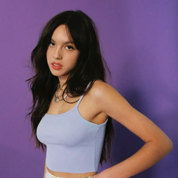 รูปภาพหน้าปกบทความ:ทำความรู้จัก " Olivia Rodrigo " เจ้าของบทเพลง Drivers License