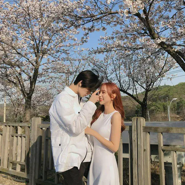 รูปภาพหน้าปกบทความ:คู่นี้ตีกันเก่ง! แชร์ 7 เคล็ดลับ “ ปรับความเข้าใจ ” หลังทะเลาะกับแฟน ช่วยฟื้นฟูความสัมพันธ์ให้เข้าใจกันมากขึ้น ♥