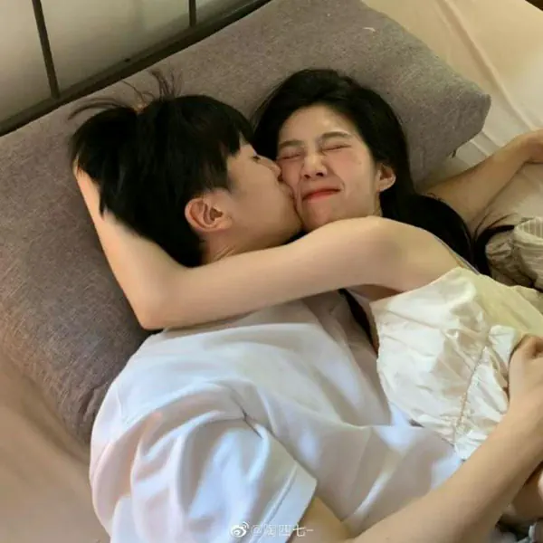 รูปภาพหน้าปกบทความ:เขินตัวบิด! รวมสารพัด 'คำเรียกเเฟน' สุดคิ้วท์ ฟังเเล้วจั๊กจี้หัวใจ ต้อนรับวันวาเลนไทน์ 🥰