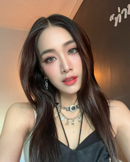 ภาพประกอบบทความ:sistacafe-assets:____%2Fc%2F97967%2FP0bMhlHGaAgwu6buy7N26oqt5s1i4HP3Li874anS.jpg?v=1763974059