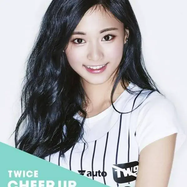 รูปภาพหน้าปกบทความ:รวมทรงผม 'จื่อวี่' วง 'TWICE' สวย เท่ มีเสน่ห์!