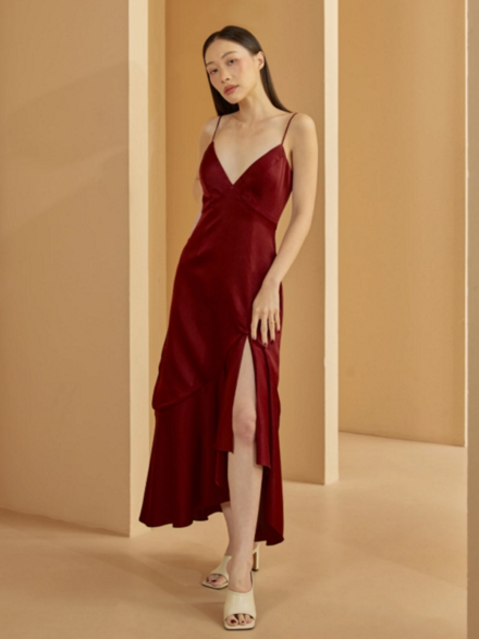 รูปภาพสินค้า:planet official Cara Dress in Red Wine