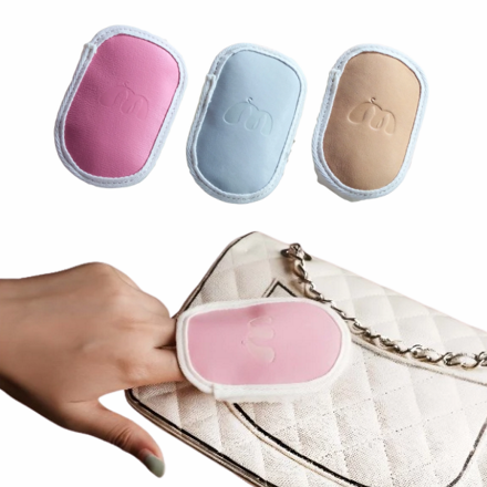 รูปภาพสินค้า:Momoko Mini Wool Application Mitt