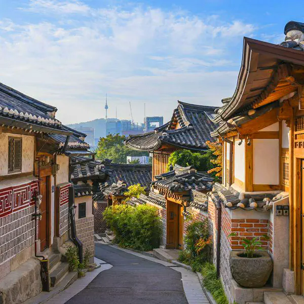 รูปภาพหน้าปกบทความ:ย้อนยุคสมัยโชซอน 600 ปีไปเที่ยว Bukchon Hanok Village