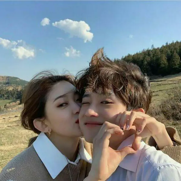 รูปภาพหน้าปกบทความ:เจอแบบนี้หนีไปไหนไม่รอด! 7 เคล็ดลับ 'มัดใจแฟนเด็ก' ให้หลงใหล ไม่เผลอใจไปมองคนอื่น 💕