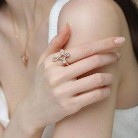 รูปภาพหน้าปกบทความ:มือสวย เล็บก็ปัง! 8 ทริค 'ดูแลมือและเล็บ ฉบับมืออาชีพ' มือเนียนนุ่ม เล็บเงางาม จนใครๆ ต้องอิจฉา ❤