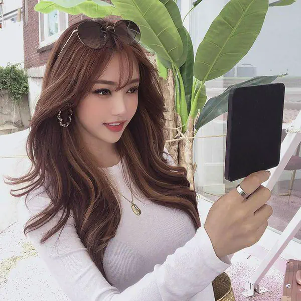 รูปภาพหน้าปกบทความ:หาคู่ออนไลน์ไม่ใช่เรื่องผิด! 7 ทริคเขียน 'Dating Profile' ให้ผู้ชายสนใจ อ่านปุ๊บต้องทักปั๊บ! ♡ ( ̄З ̄)
